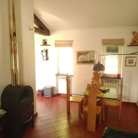 Villa Maia Neirone Exteriér fotografie