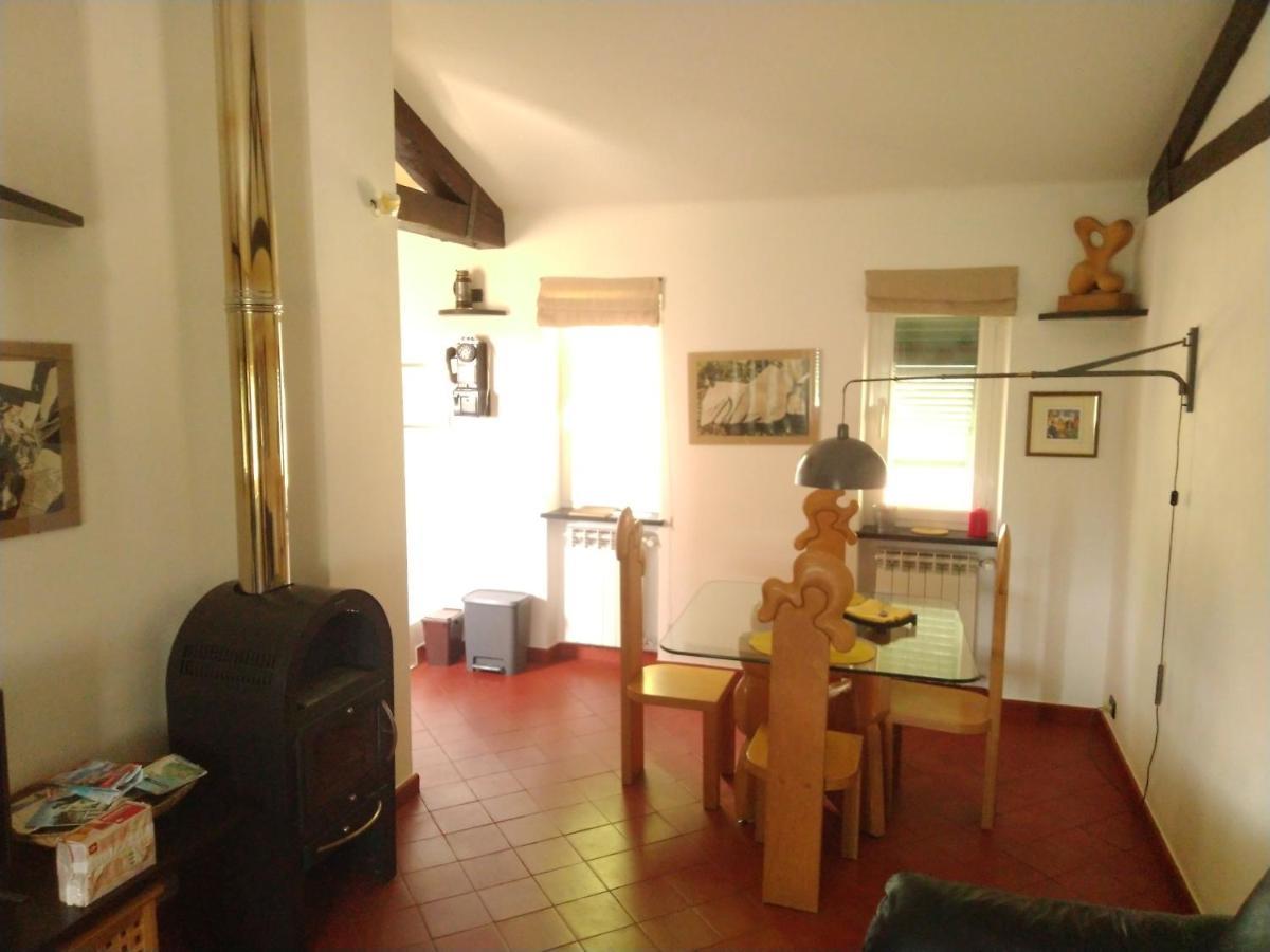 Villa Maia Neirone Exteriér fotografie