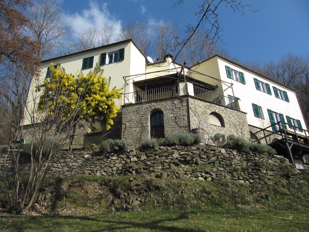 Villa Maia Neirone Exteriér fotografie